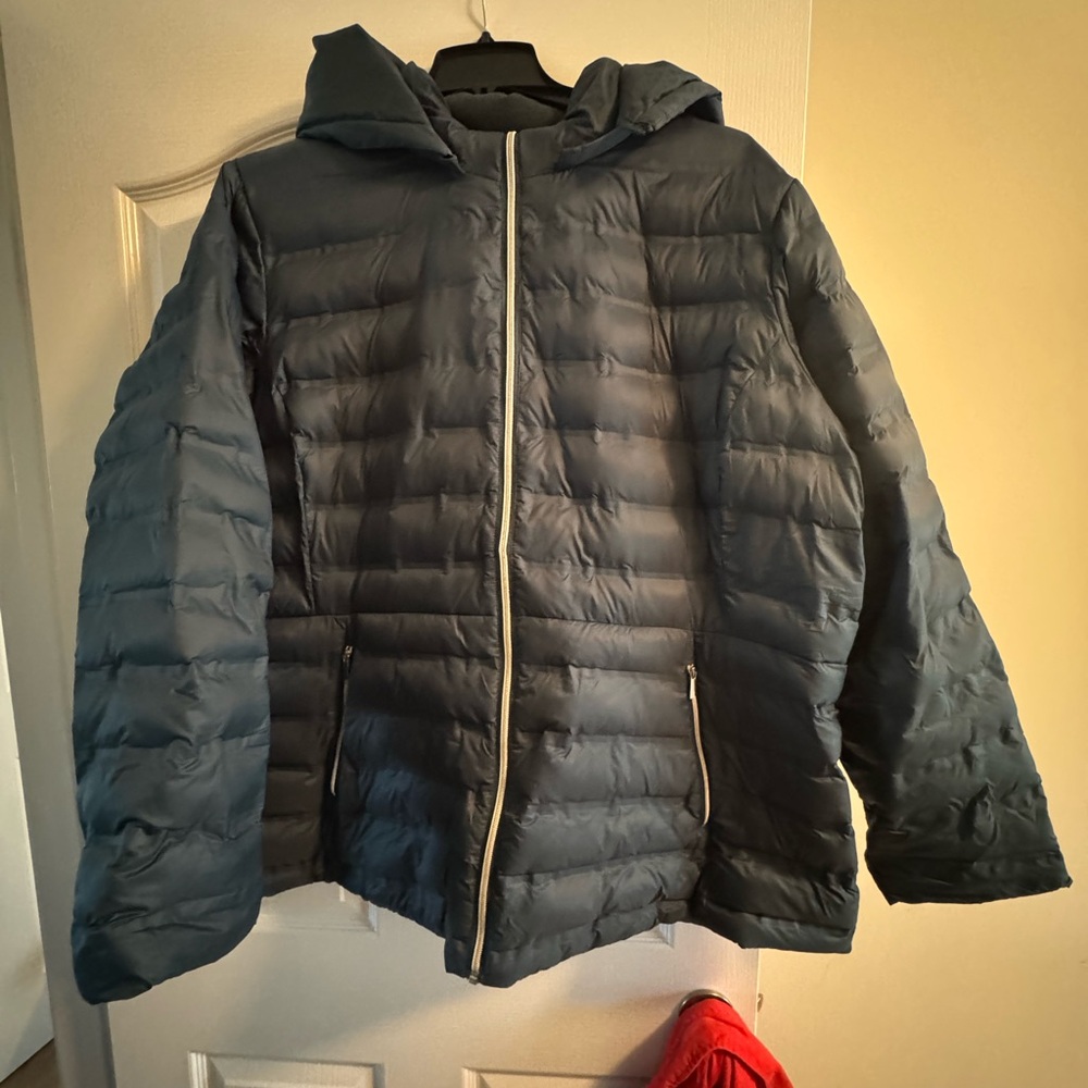 Time and Tru Dark Green Puffer Jacket